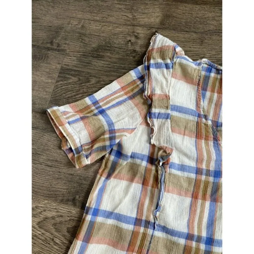 EUC Womens Madewell V‎ Neck Shoulder Ruffle Top In Plaid Short Sleeve Size L